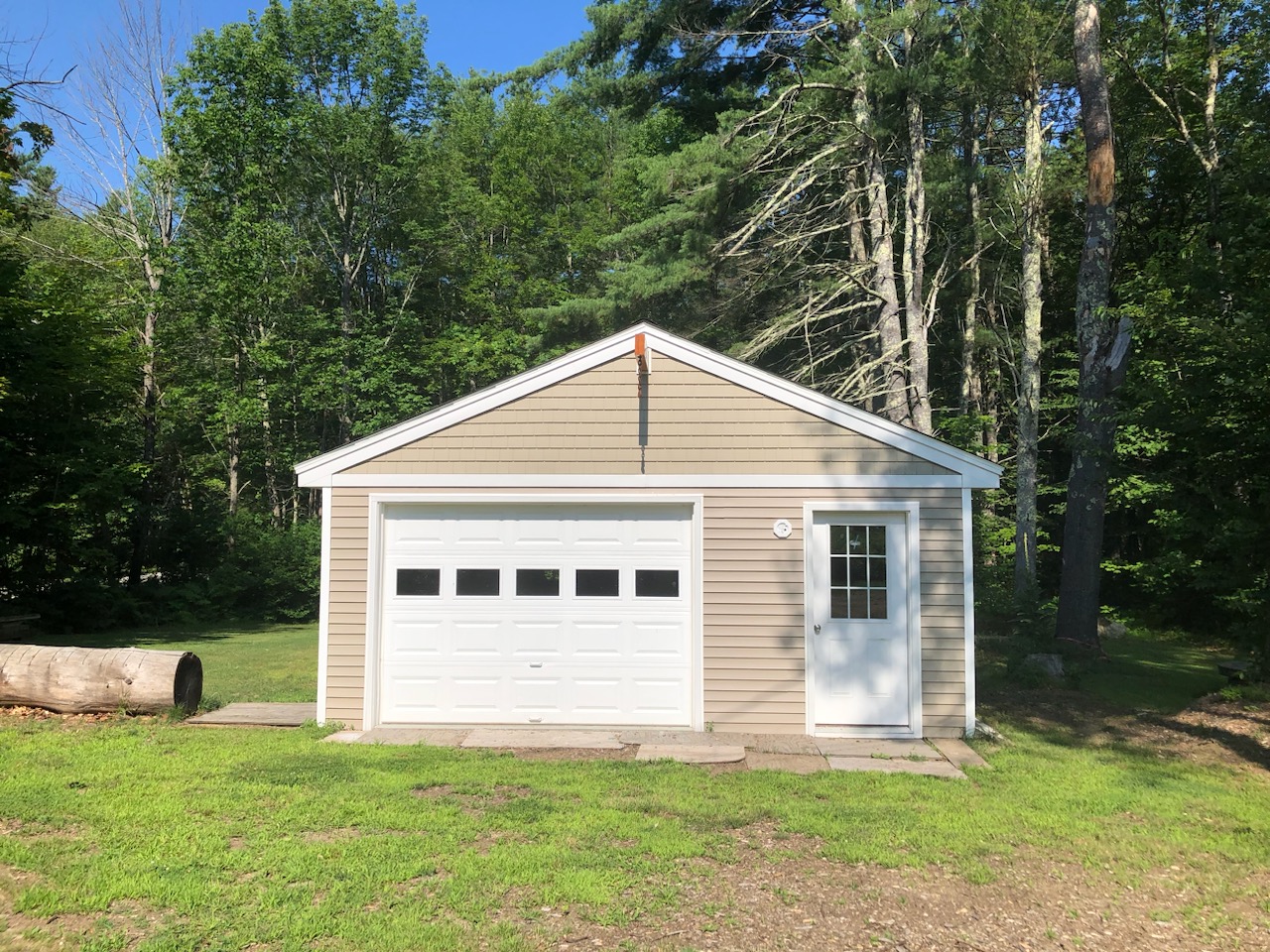 Outbuilding/Garage